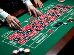 Aplikasi mobile altogel slot menampilkan permainan live dealer di layar ponsel dengan antarmuka responsif